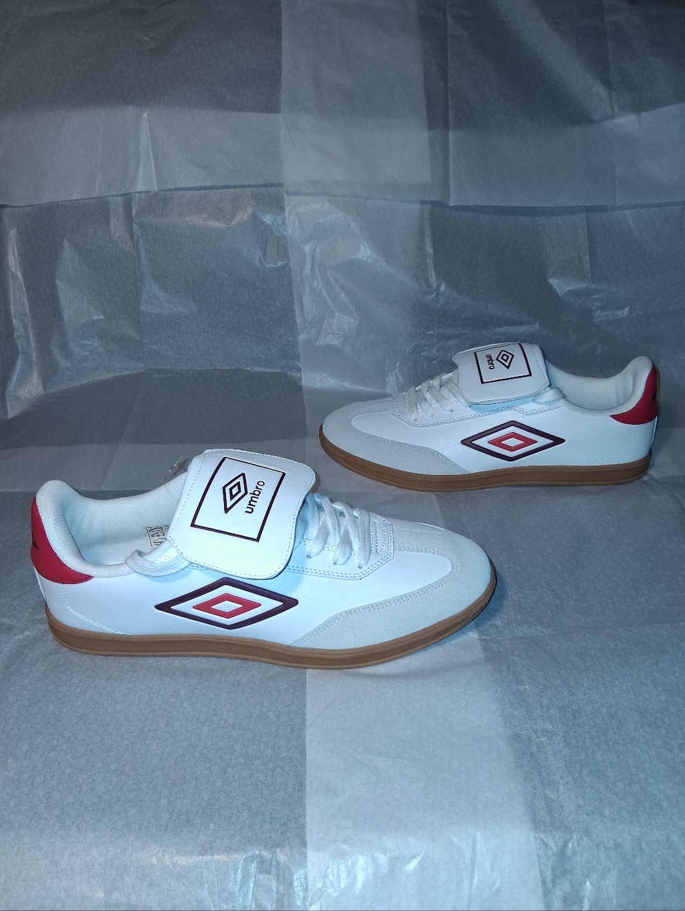 Umbro Soccer Shoes Brand New, Men 13